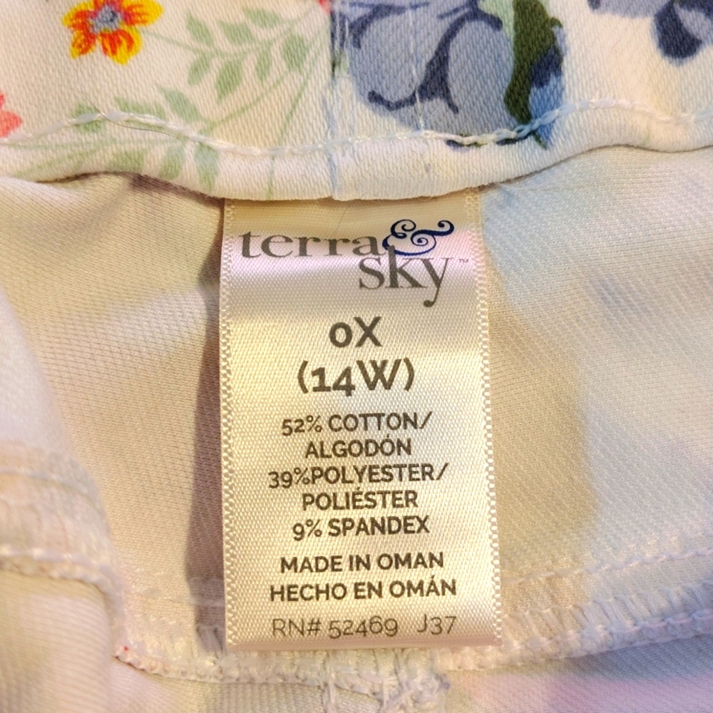 Terra & Sky 14w Jegging Capri Floral - Picture 2 of 3